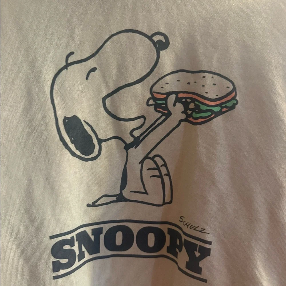 Uniqlo x Peanuts collection, featuring a graphic of Snoopy, xxs - Picture 2 of 11